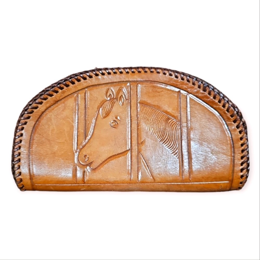 Vintage 1970s Tooled Leather Horse Clutch Bag - Picture 4 of 10